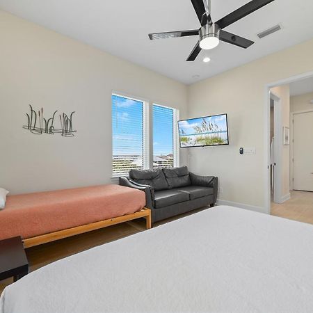 New Gulf Front With Game Room Family Friendly! Gulf Breeze Esterno foto