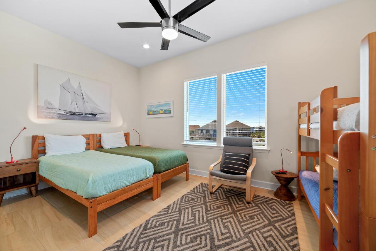 New Gulf Front With Game Room Family Friendly! Gulf Breeze Esterno foto